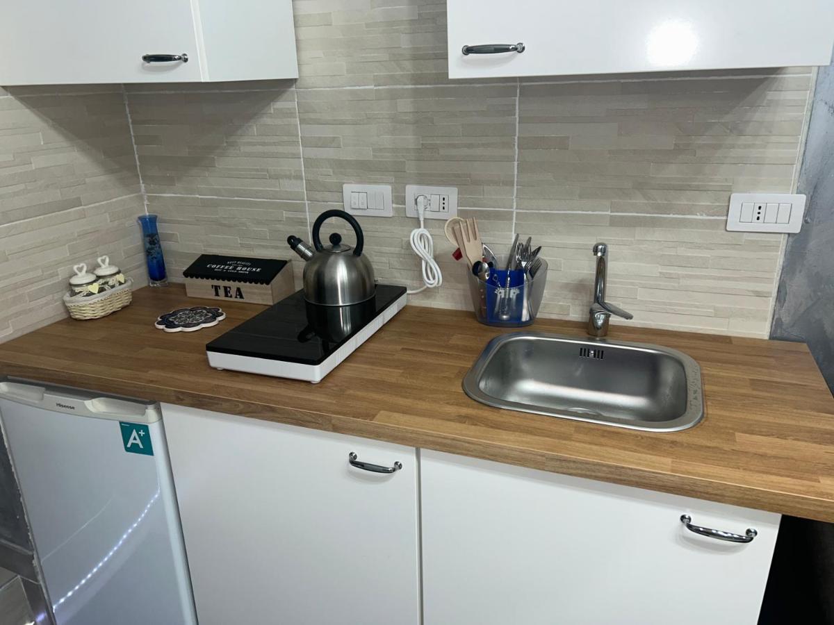 נאפולי Vico21 Guest House מראה חיצוני תמונה