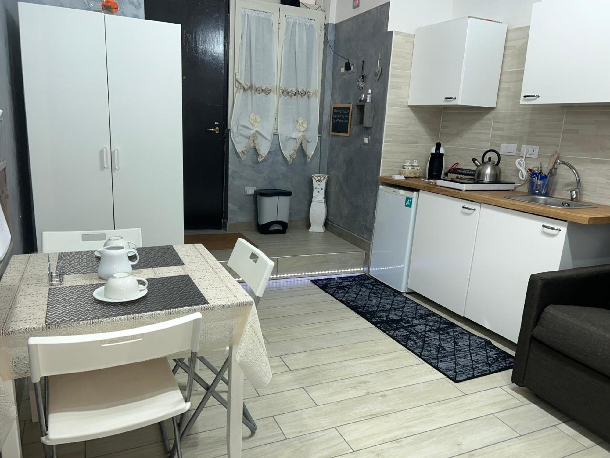 נאפולי Vico21 Guest House מראה חיצוני תמונה